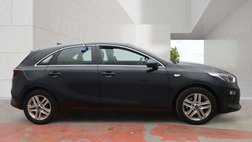 Kia Ceed 1L 2 Black #6