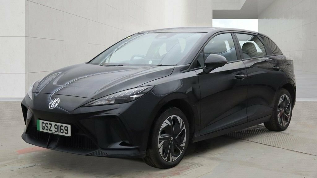 MG MG4 Hatchback Black #3