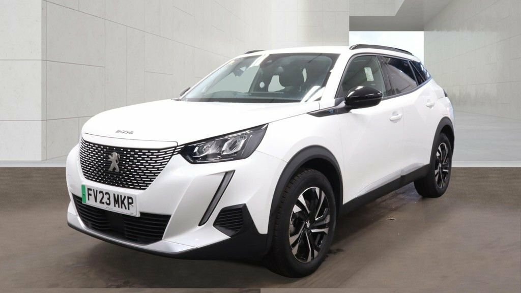 Peugeot e-2008 Suv White #3