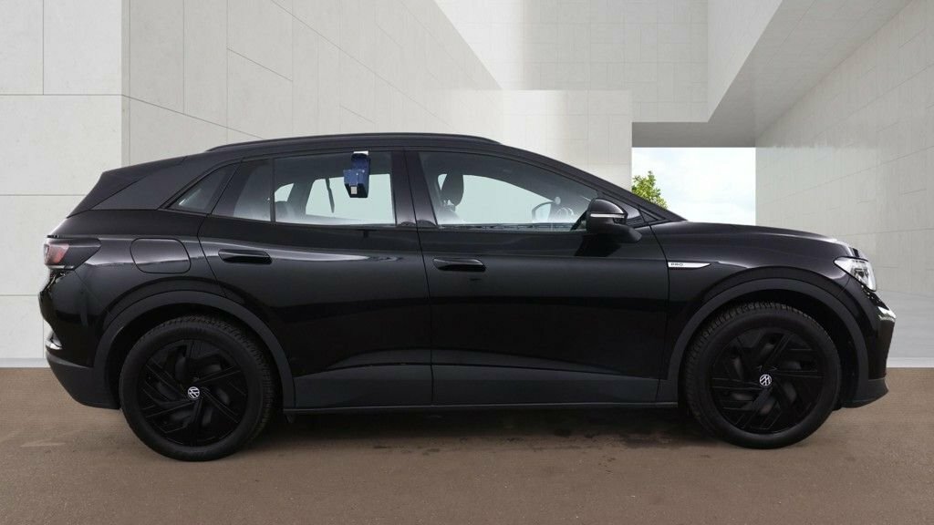 Volkswagen ID.4 Suv Black #6