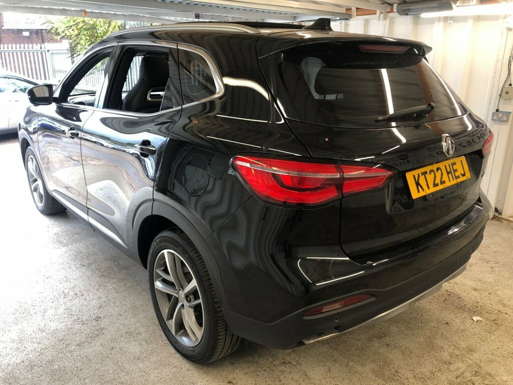 MG HS 1.5L Exclusive Black #6