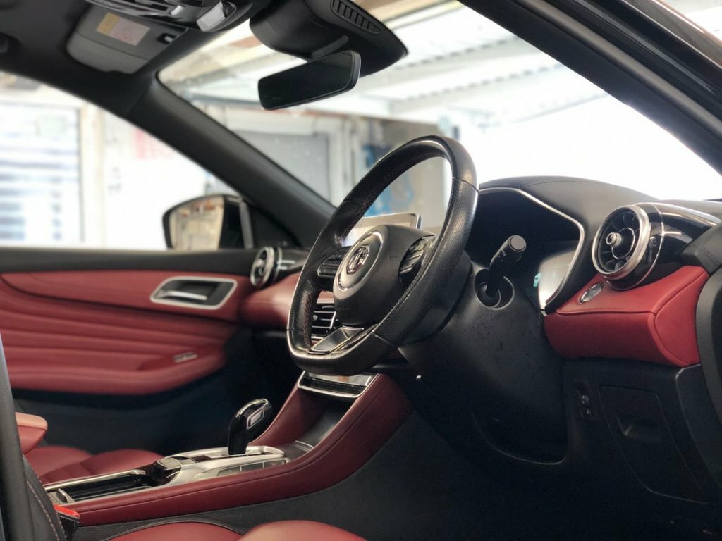 MG HS 1.5L Exclusive Black #2