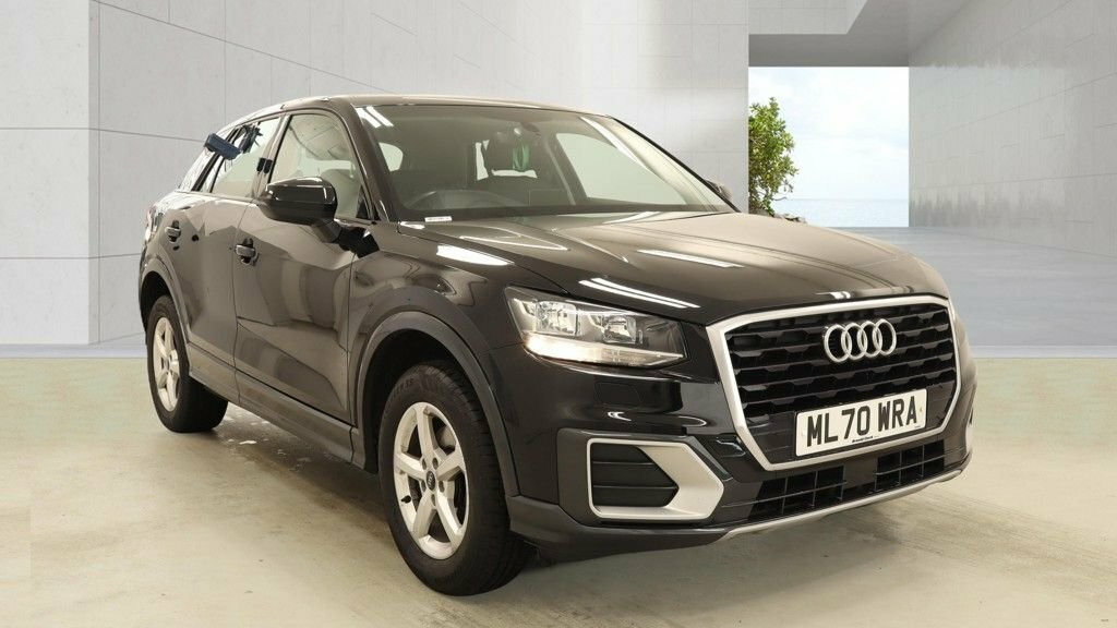 Audi Q2 1L Technik Black
