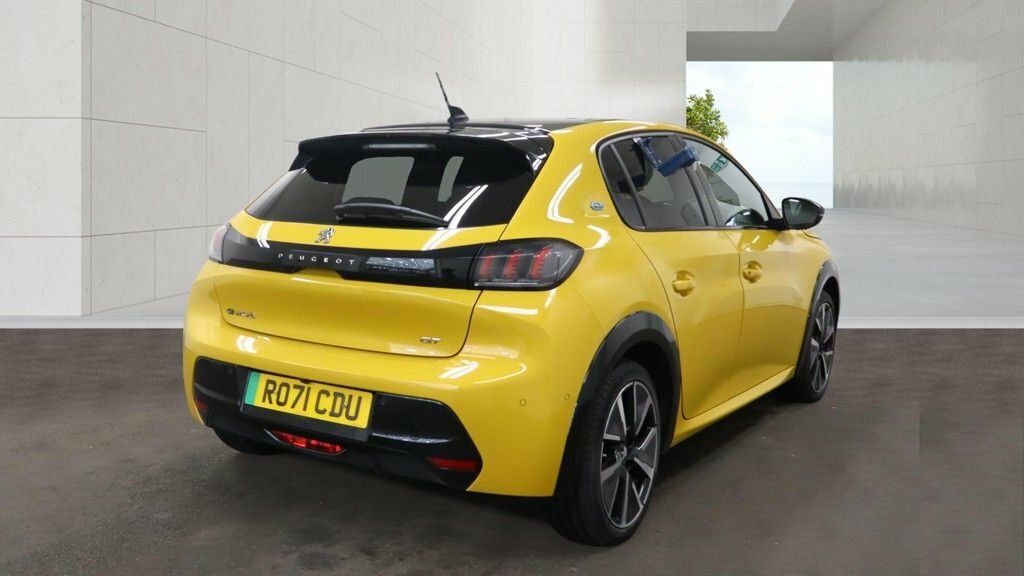 Peugeot e-208 Hatchback Yellow #5