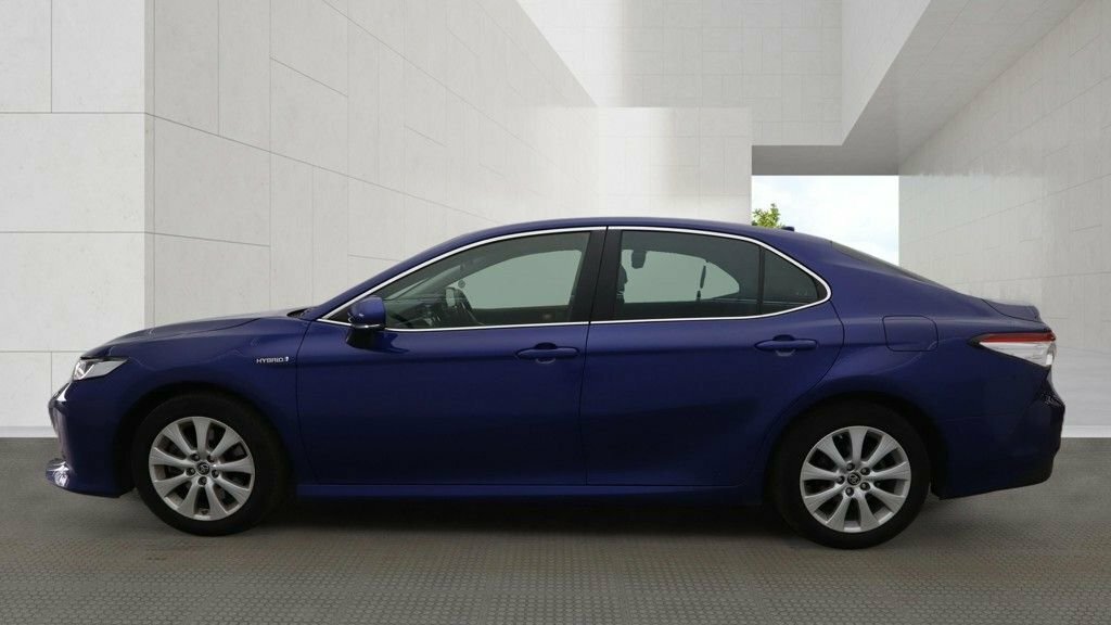 Toyota Camry Design Blue #7
