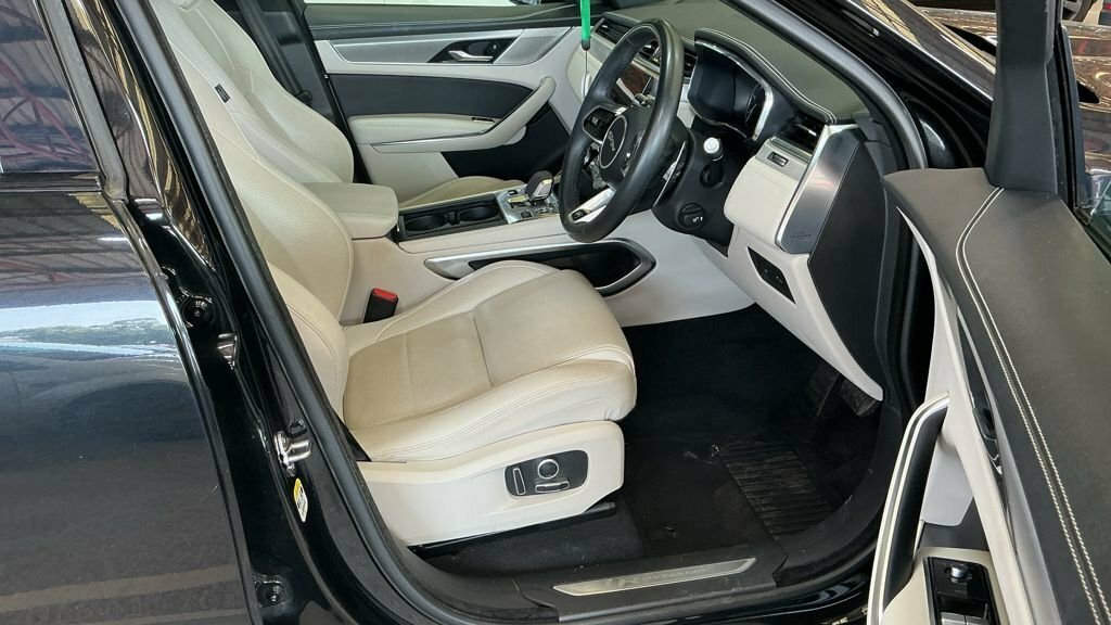 Jaguar F-Pace 2L R-dynamic S Black #2