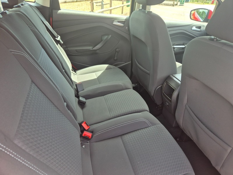 Ford C-Max 1.0 Ecoboost 125 Titanium Red #12
