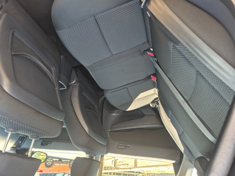 Hyundai I30 2011 1.4 Comfort 108 Bhp Black #17