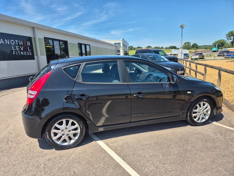 Hyundai I30 2011 1.4 Comfort 108 Bhp Black #24