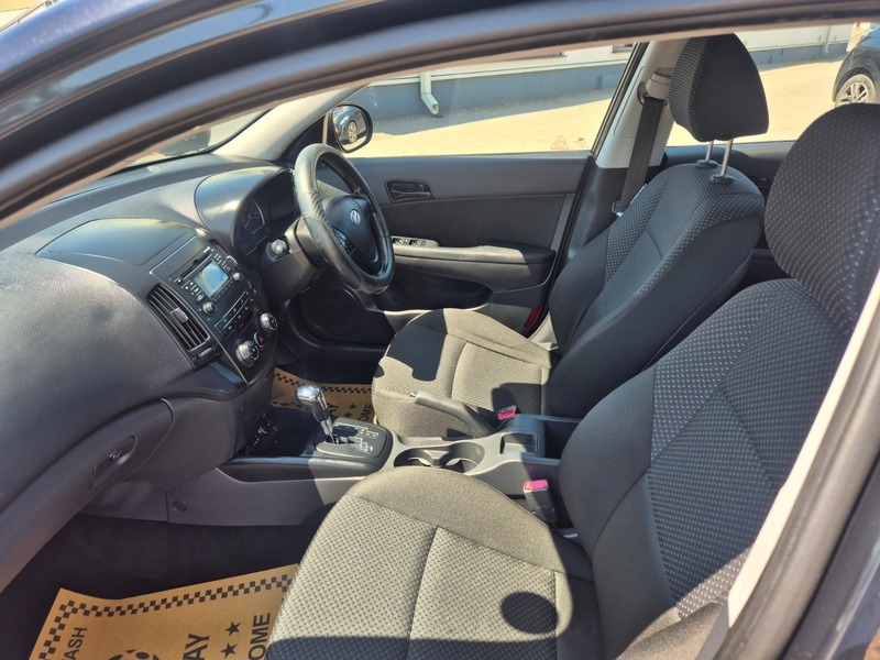 Hyundai I30 2011 1.4 Comfort 108 Bhp Black #10