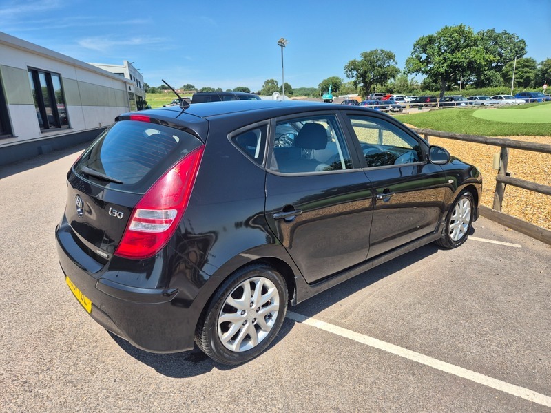 Hyundai I30 2011 1.4 Comfort 108 Bhp Black #25