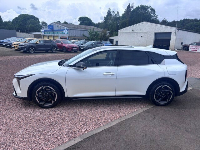 Kia  1.0T-gdi 115 48V Gt-line S Dct SR75AFX White #3