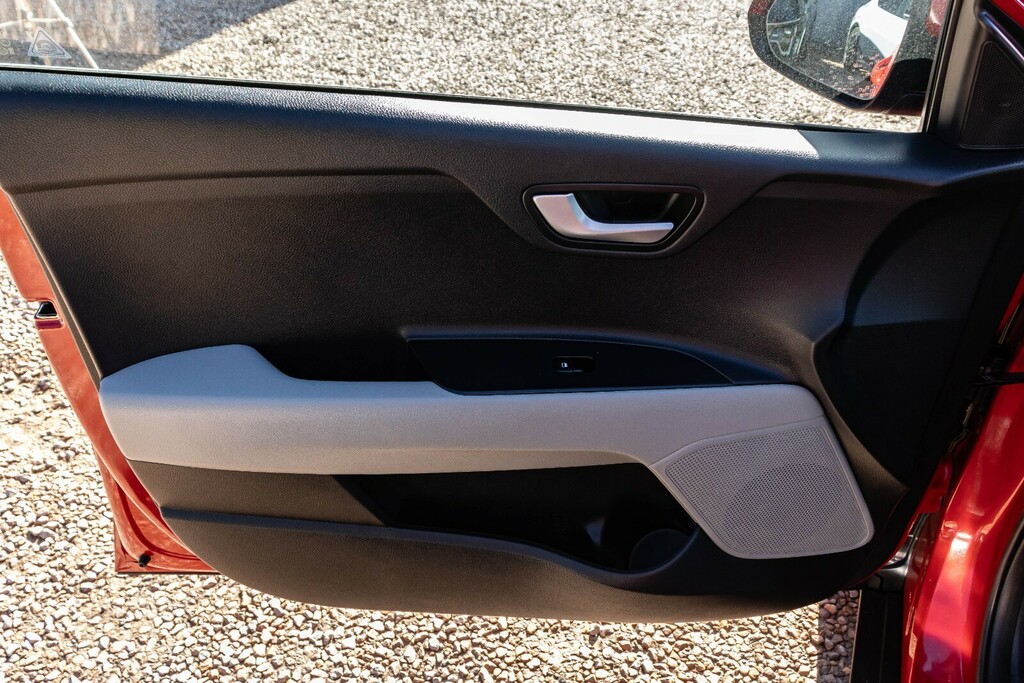 Kia Stonic 4 Isg Black #13