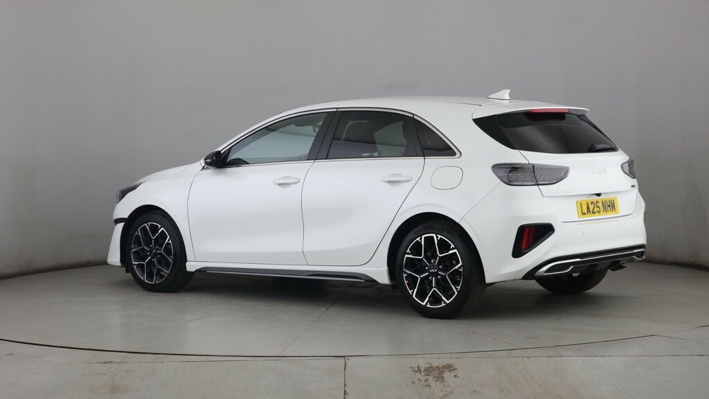 Kia Ceed 1.5T Gdi Isg 138 Gt-line White #2