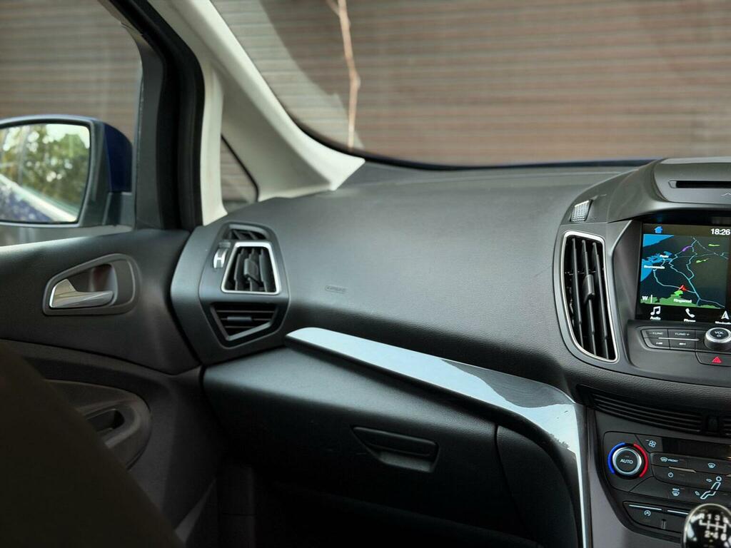 Ford Grand C-Max 1.5 Tdci Zetec Powershift Black #37