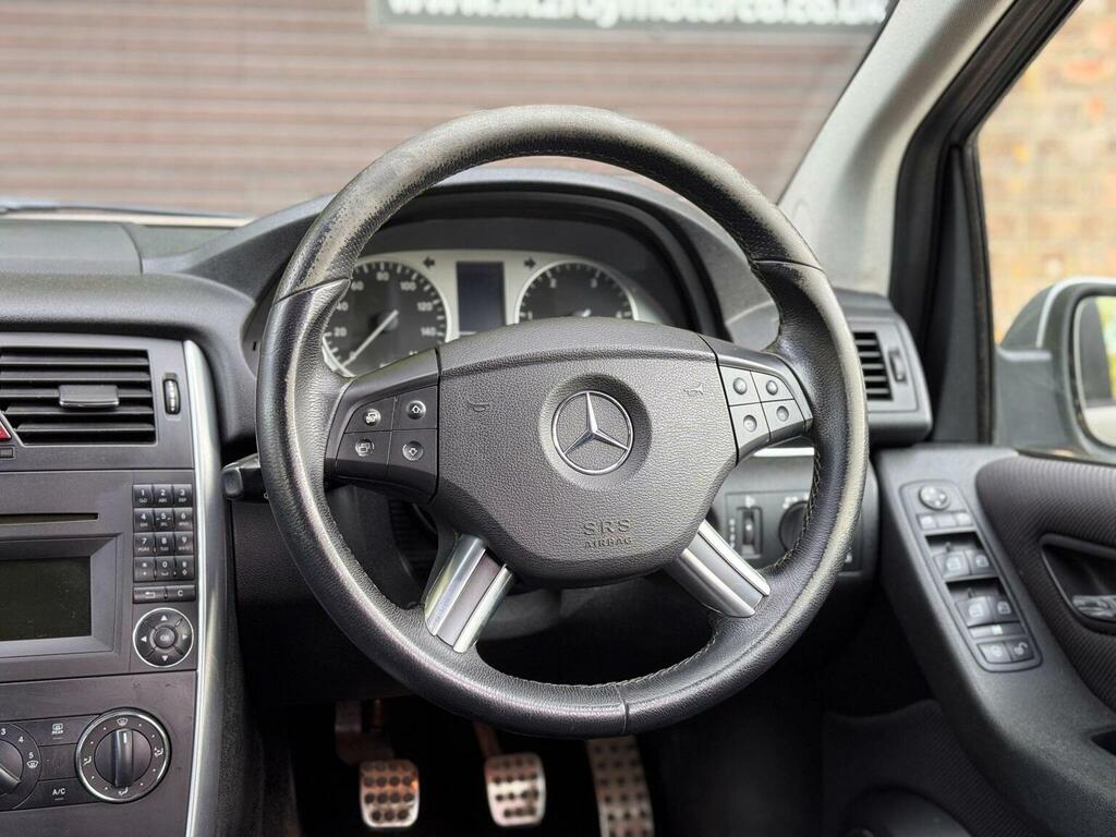 Mercedes-Benz B Class E350 Blueefficiency Avantgarde Cdi Black #31