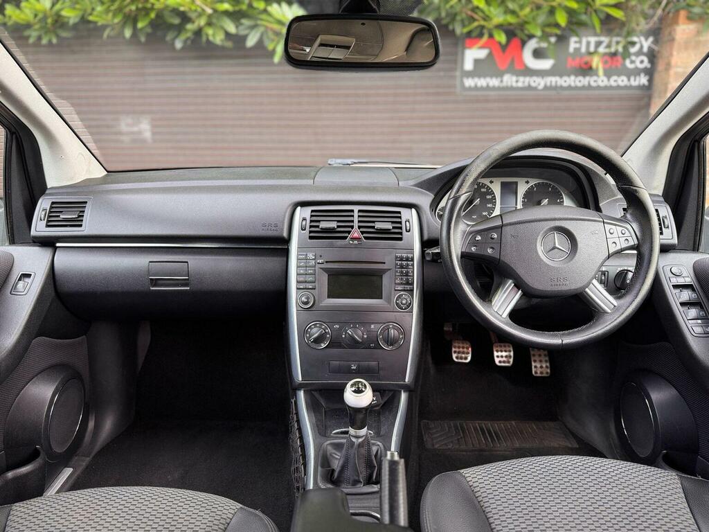 Mercedes-Benz B Class E350 Blueefficiency Avantgarde Cdi Black #30