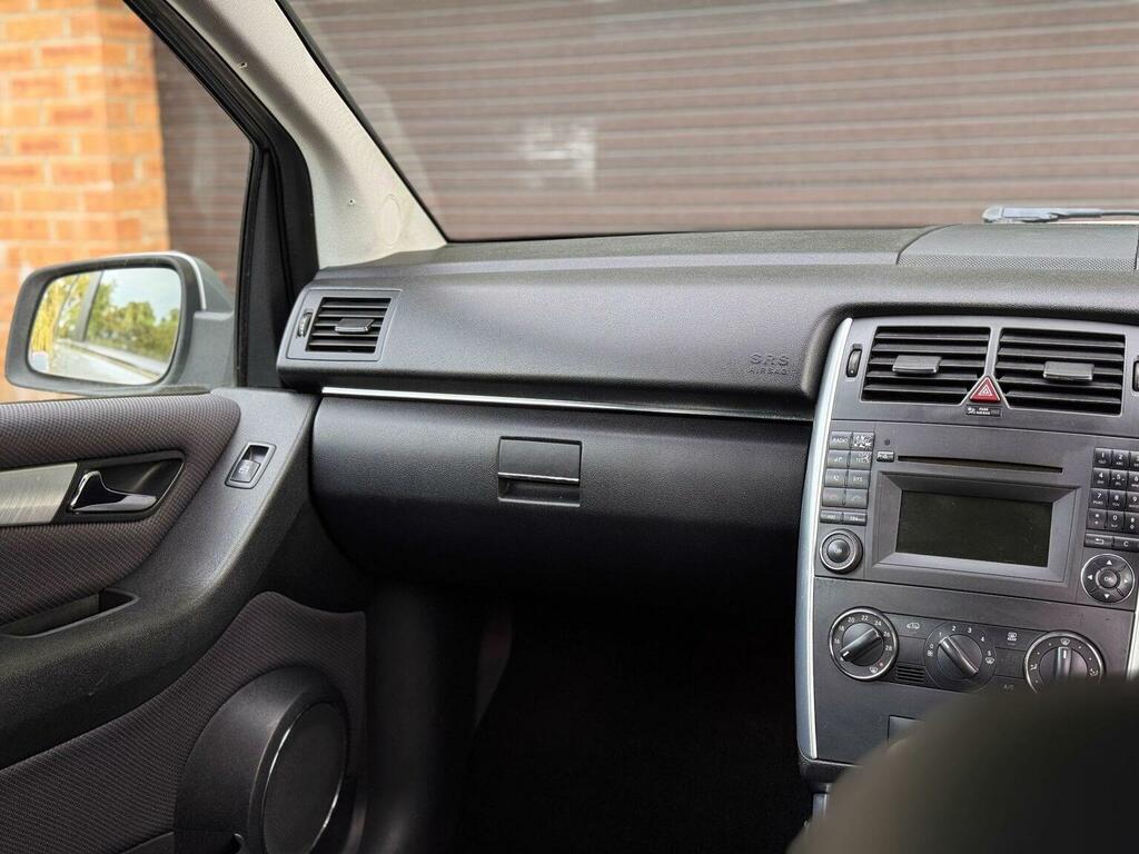 Mercedes-Benz B Class E350 Blueefficiency Avantgarde Cdi Black #33