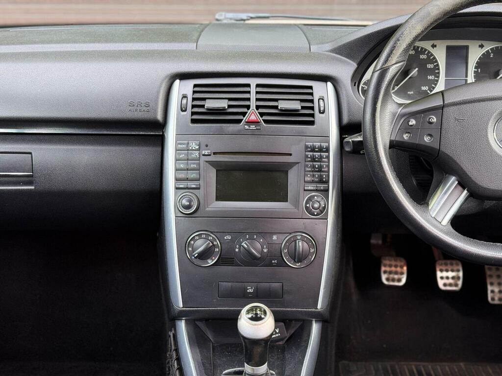Mercedes-Benz B Class E350 Blueefficiency Avantgarde Cdi Black #32