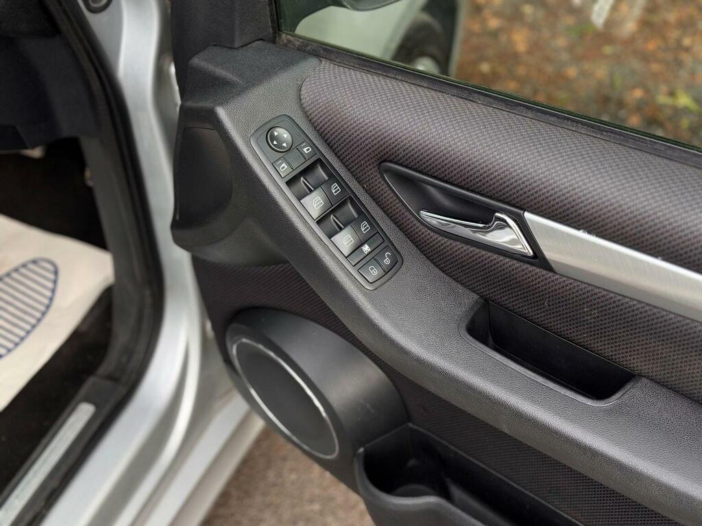 Mercedes-Benz B Class E350 Blueefficiency Avantgarde Cdi Black #24