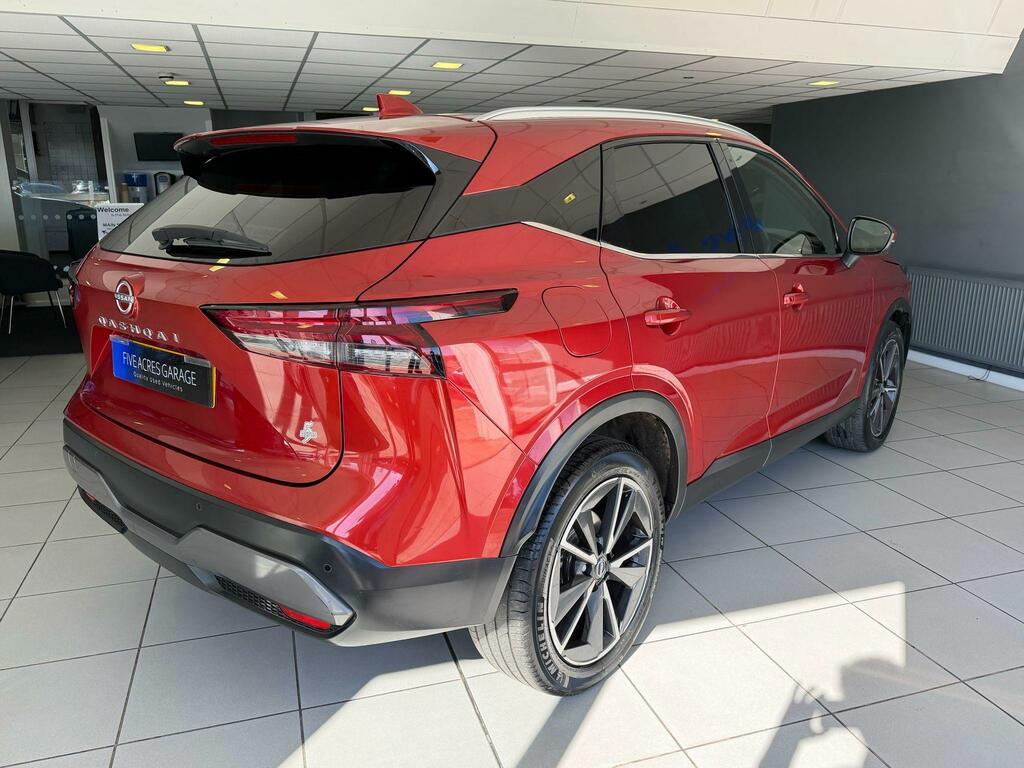Nissan Qashqai Suv EY73VVC Red #4
