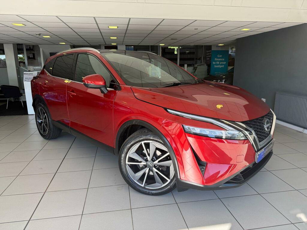 Nissan Qashqai Suv Red
