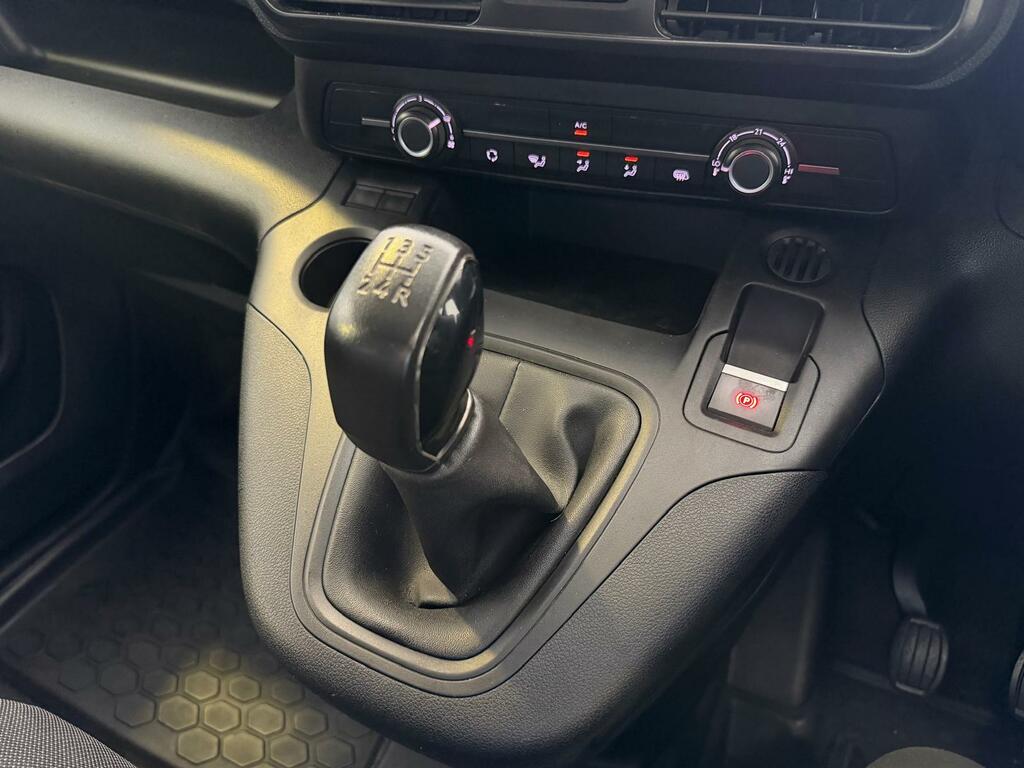 Citroen Berlingo Mpv White #14
