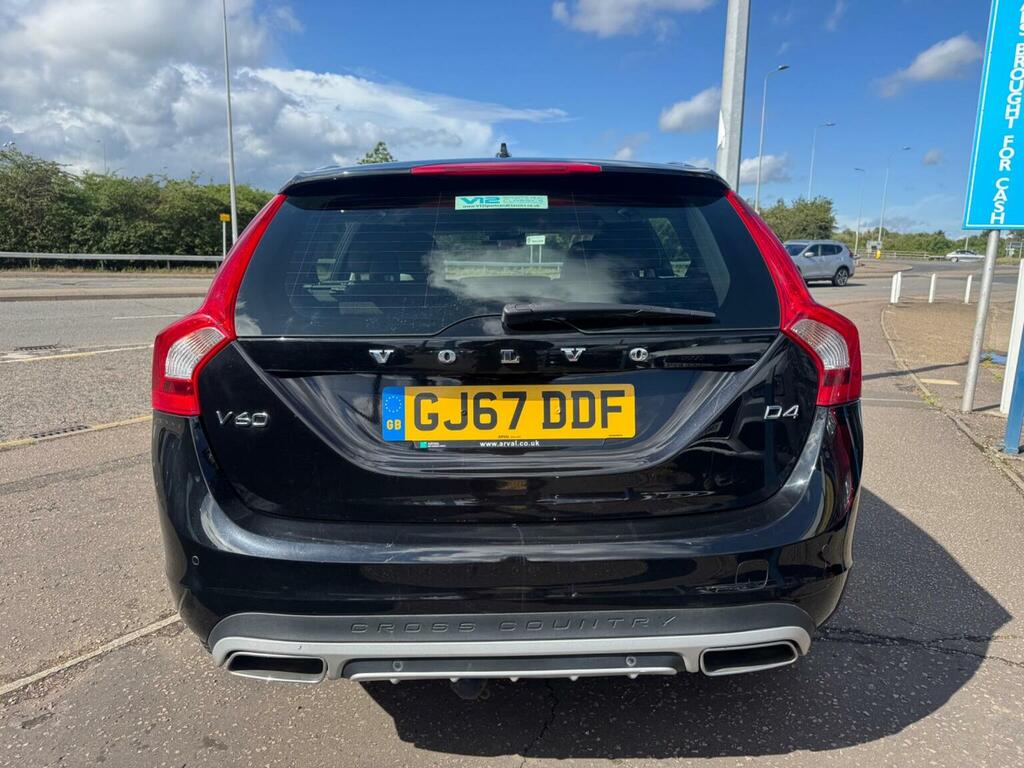 Volvo V60 Cross Country Estate 2.0 D4 Lux Nav Euro 6 Ss 201767 Black #4