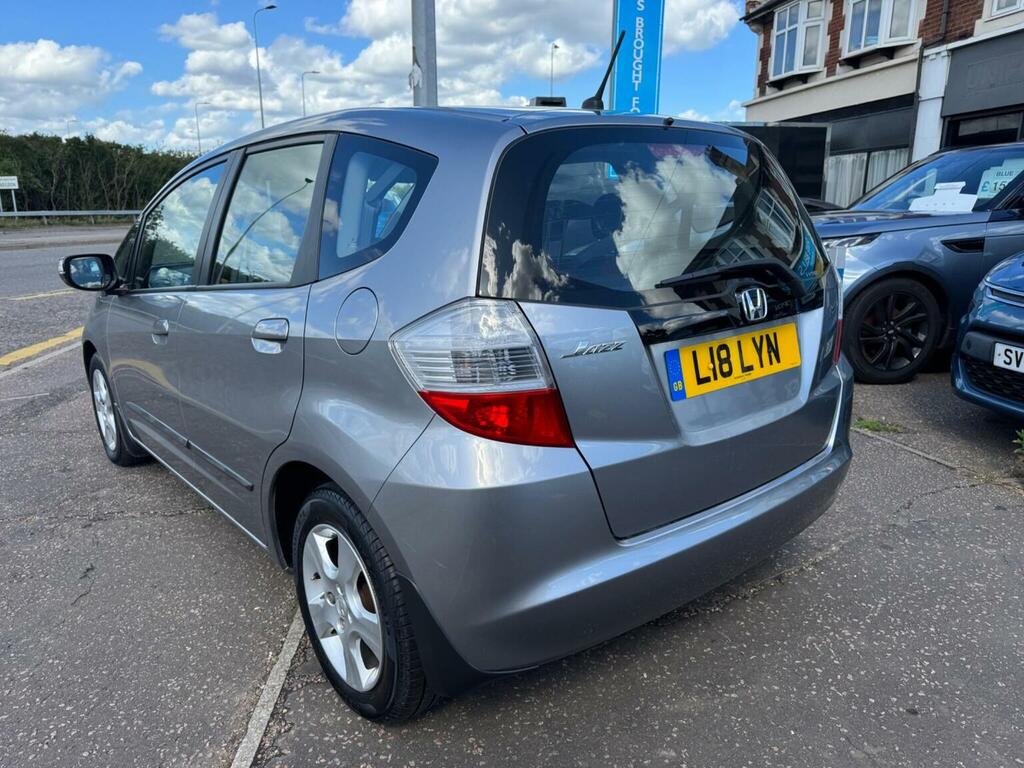 Honda Jazz Hatchback 1.4 I-vtec Es I Shift Euro 5 20101 Silver #3
