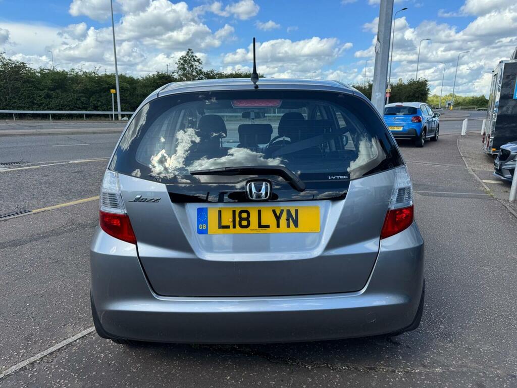 Honda Jazz Hatchback 1.4 I-vtec Es I Shift Euro 5 20101 Silver #4