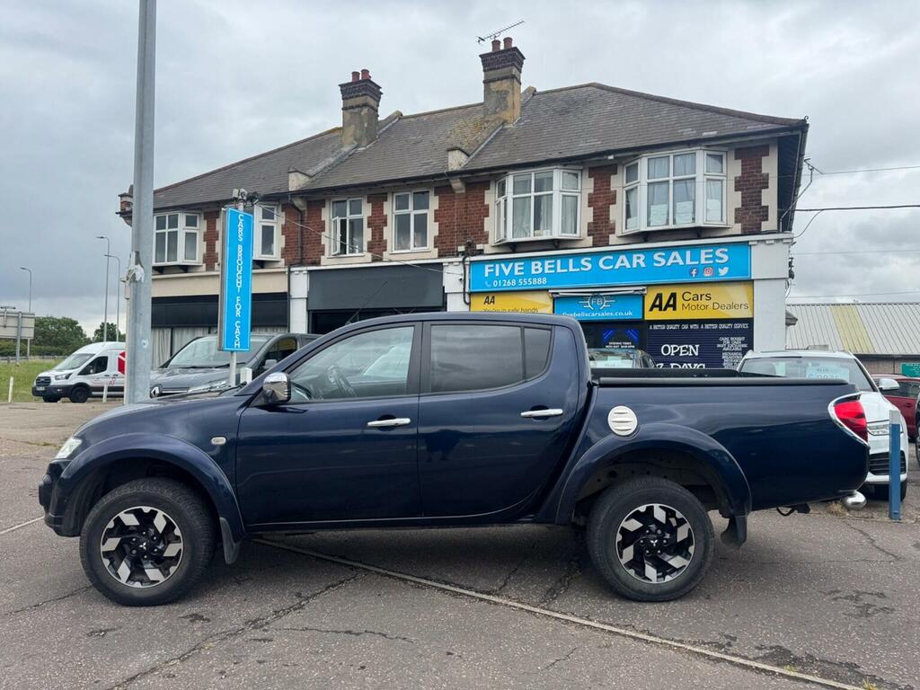 Mitsubishi L200 Pickup 2.5 Di-d Barbarian Black 4Wd Euro 5 Lb Blue #2