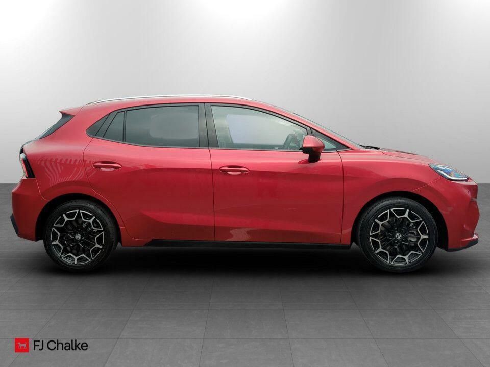 MG MG4 42.8Kwh Comfort Standard Range Red #5