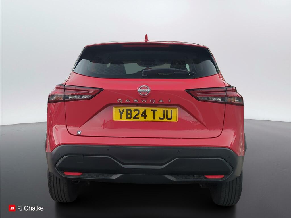 Nissan Qashqai 1.3 Dig-t Mhev Acenta Premium Euro 6 Ss Red #6