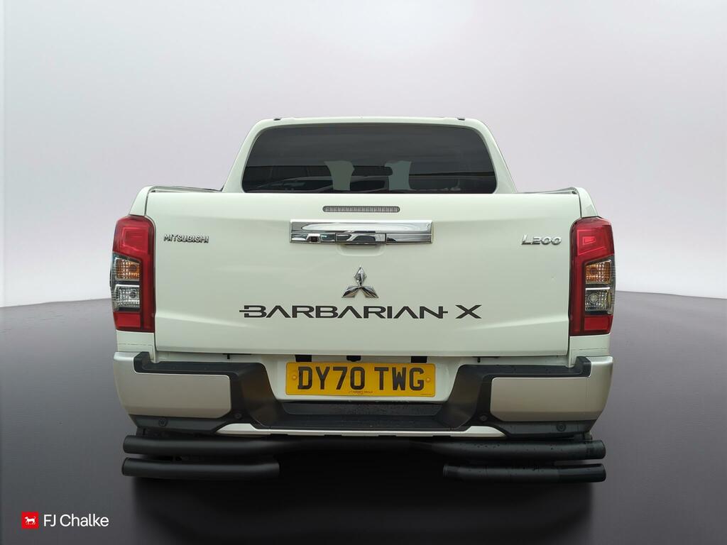 Mitsubishi L200 2.2 Di-d Dc Barbarian X 4Wd Euro 6 Ss White #6