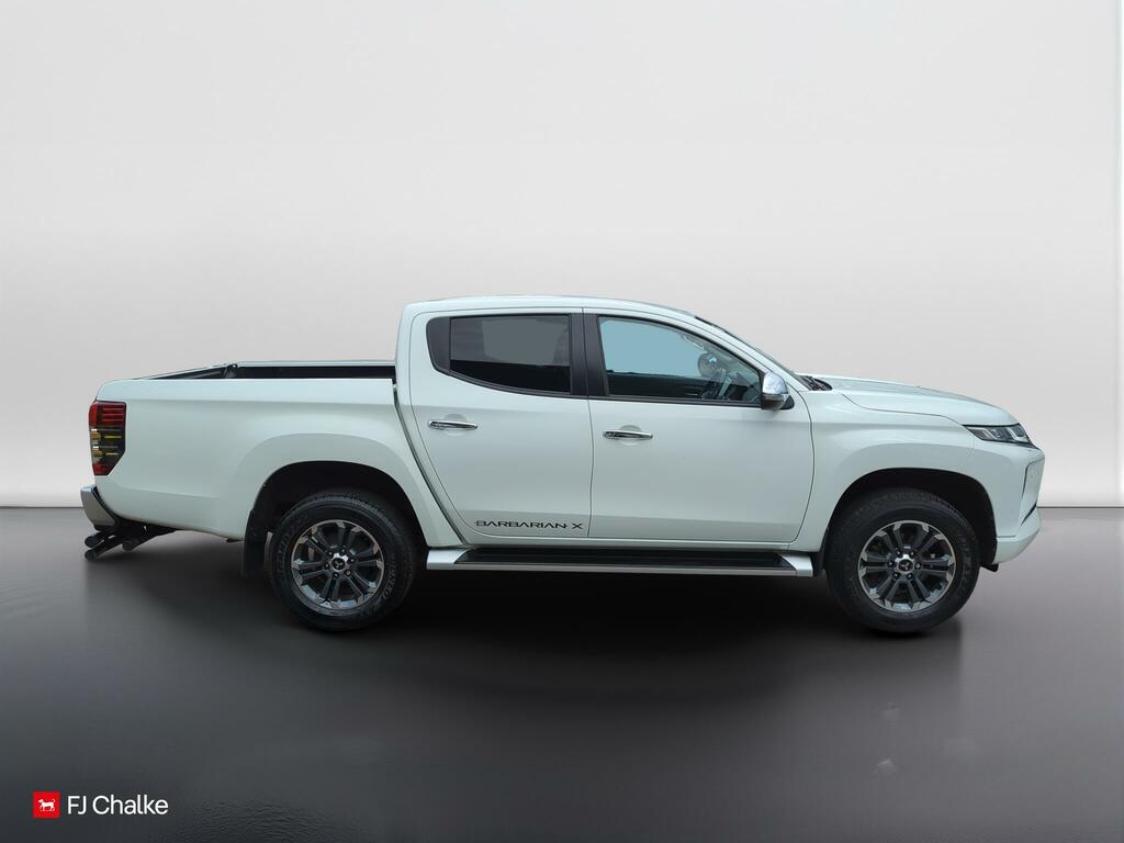 Mitsubishi L200 2.2 Di-d Dc Barbarian X 4Wd Euro 6 Ss White #2