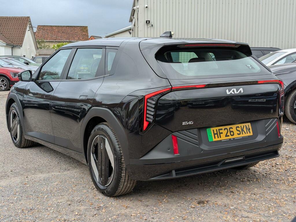 Kia EV4 81.4Kwh Air Black #4