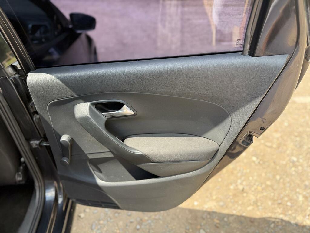 Volkswagen Polo Sel Previous Silver #17