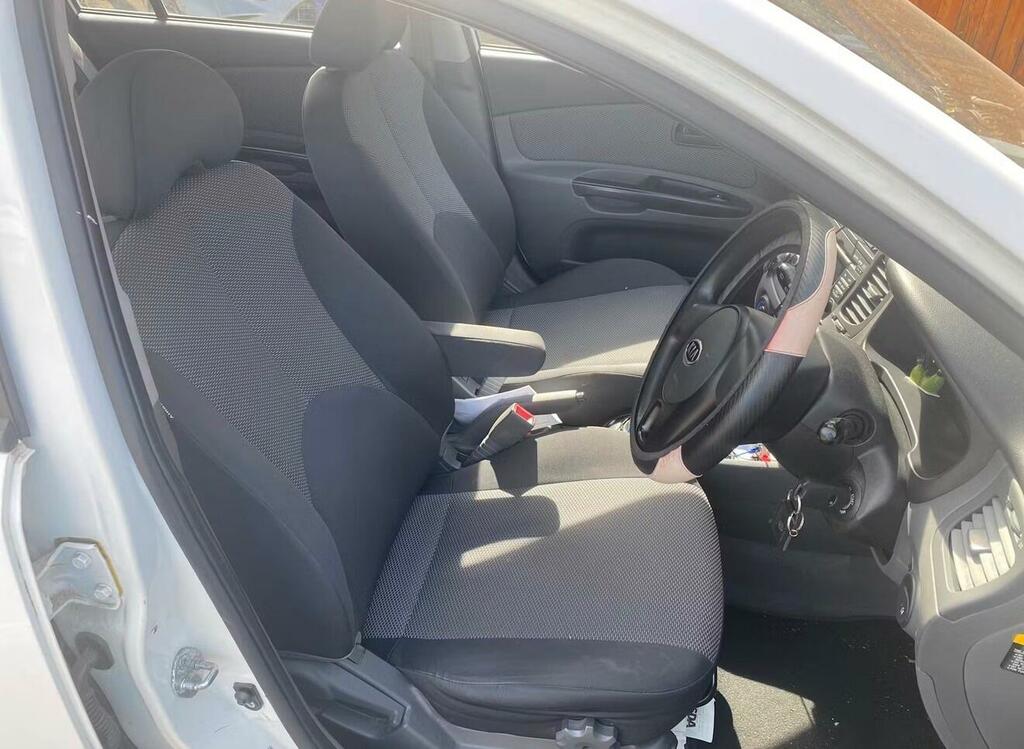 Kia RIO 2 White #4