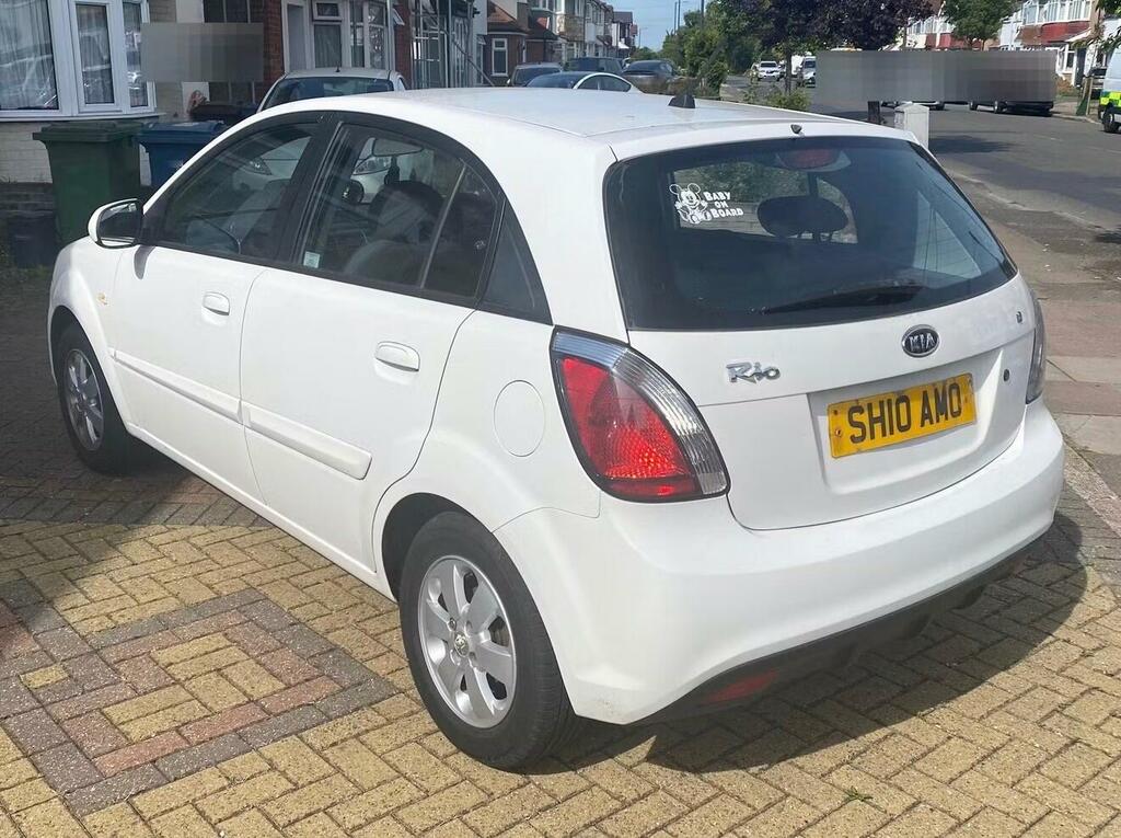 Kia RIO 2 White #3