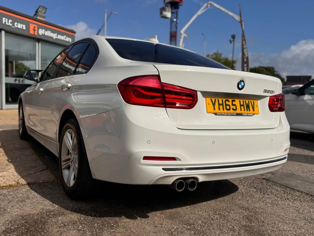 BMW 3 Series 2L Sport YH65HWV White #6