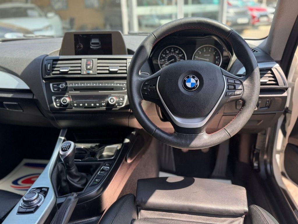 BMW 1 Series 1.6L Sport White #2