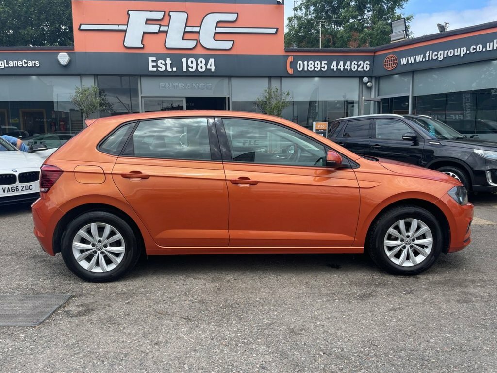 Volkswagen Polo 1L Se VK68EHF Orange #3