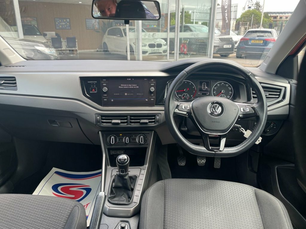 Volkswagen Polo 1L Se VK68EHF Orange #2