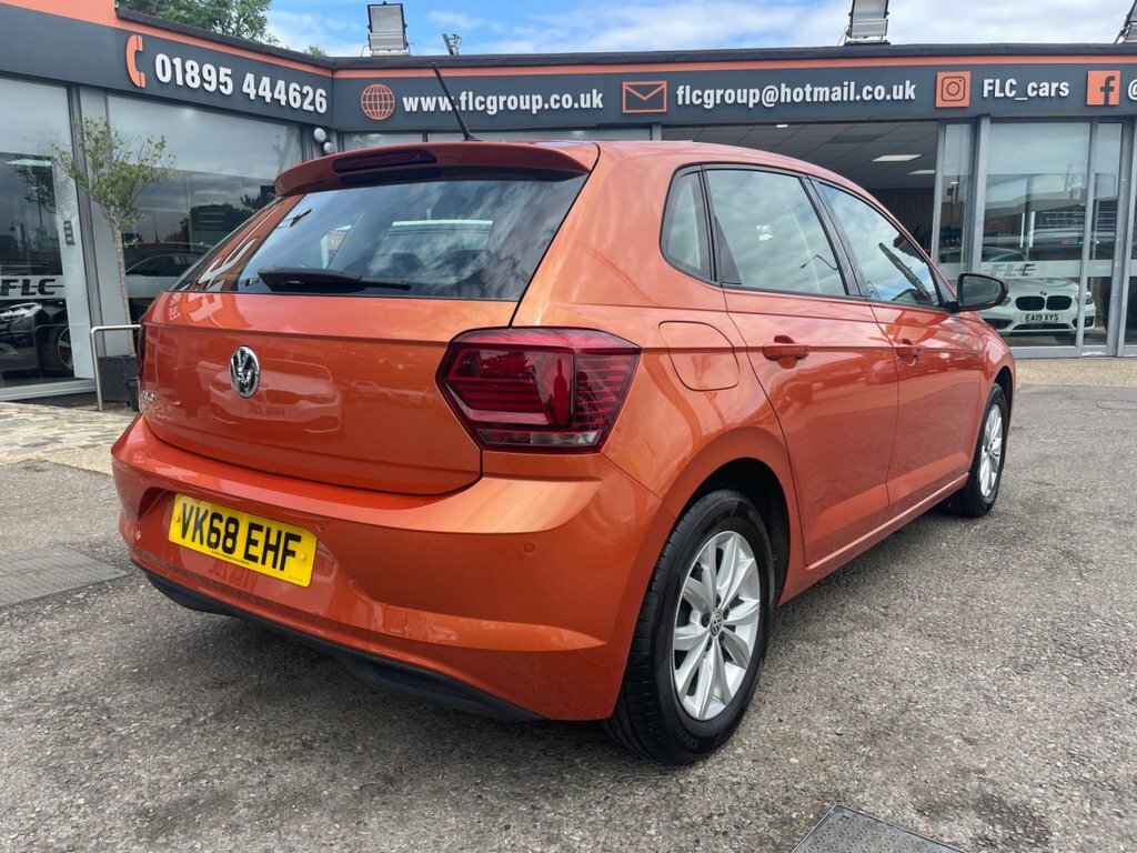 Volkswagen Polo 1L Se VK68EHF Orange #4
