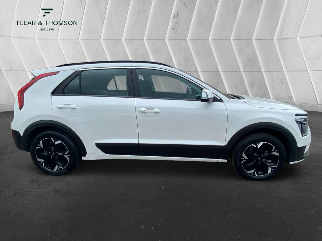 Kia e-Niro 64.8Kwh 2 White #5