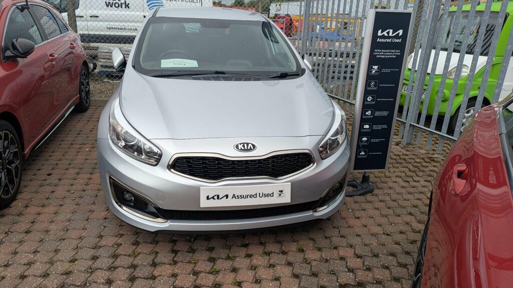 Kia Ceed 1.6 Crdi 3 Euro 6 Ss Silver #2