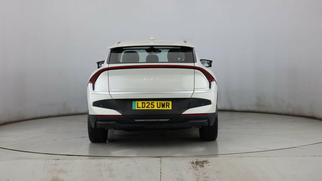 Kia EV6 63Kwh Wave LD25UWR White #4