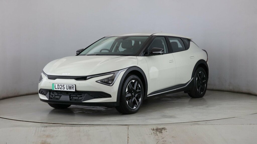 Kia EV6 63Kwh Wave LD25UWR White #6