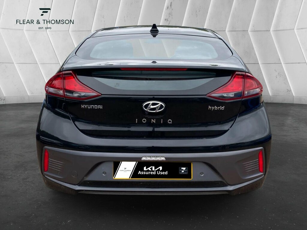 Hyundai Ioniq 1.6 H-gdi Se Connect Hatchback Hybrid D Black #4