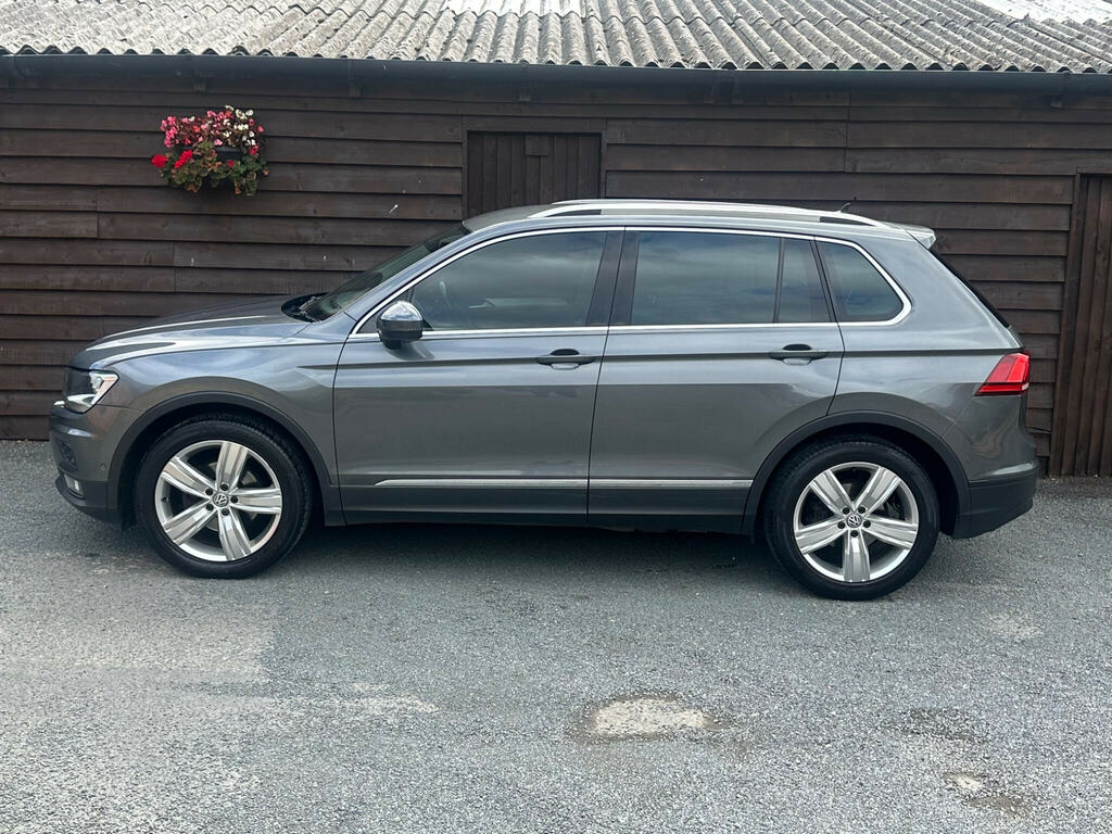 Volkswagen Tiguan 2.0 Tdi Match Dsg Euro 6 Ss LR20GRZ Grey #4